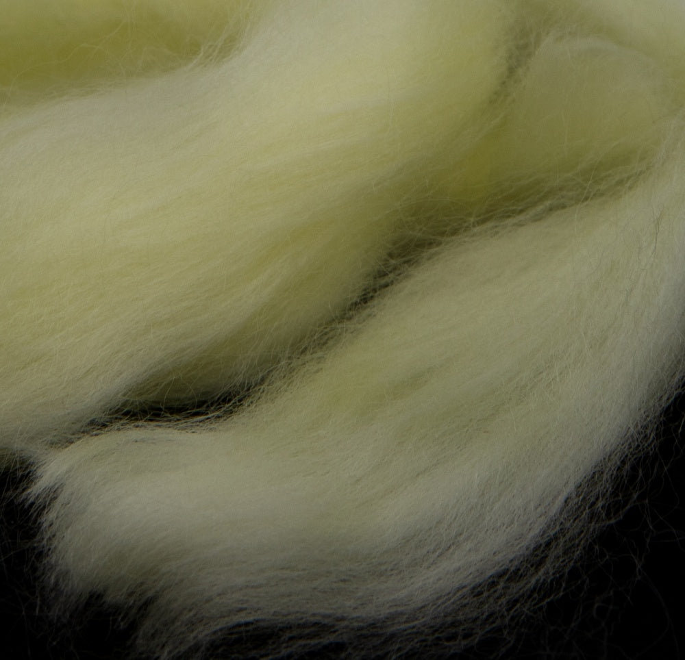 Semperfli Egg Yarn